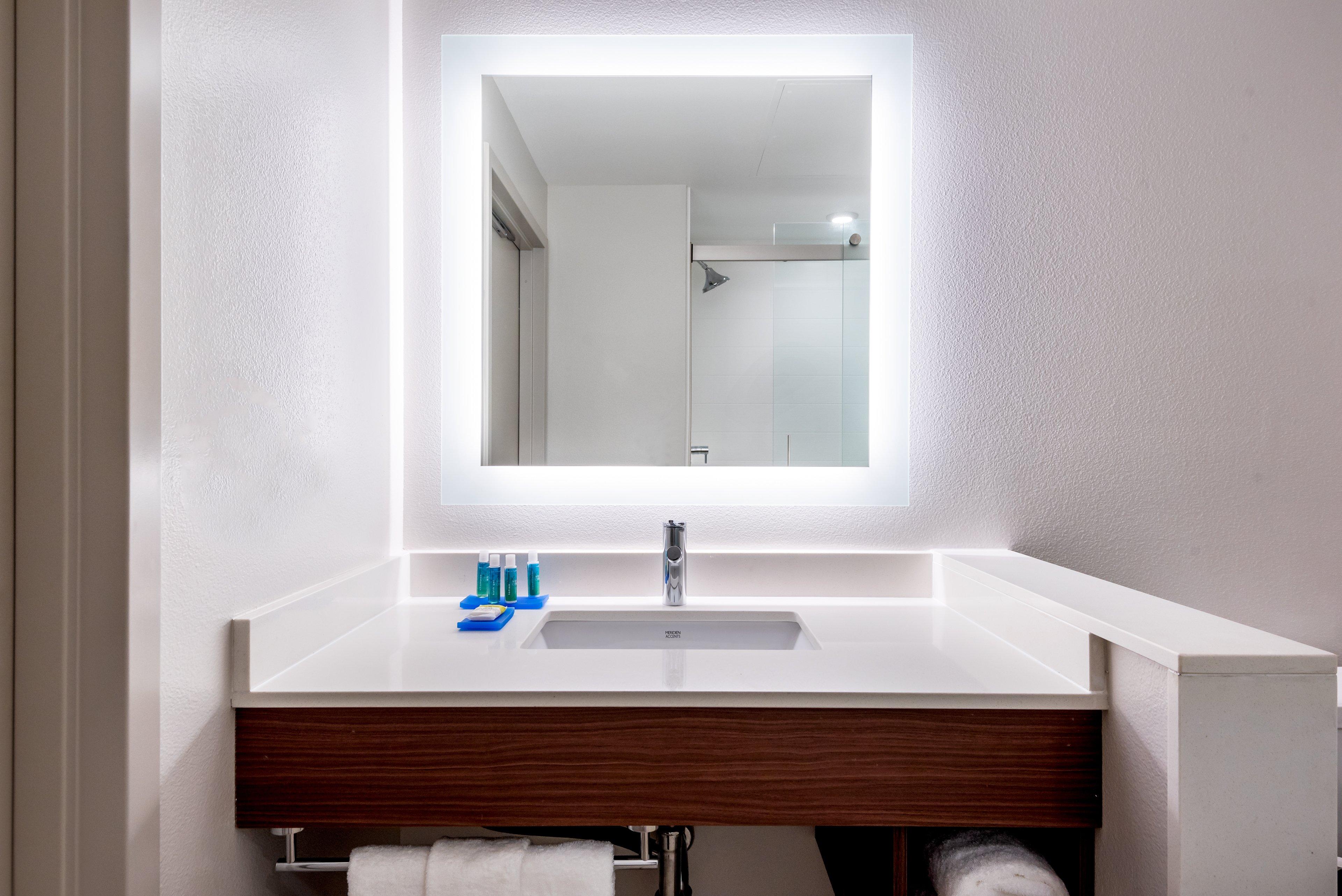 Holiday Inn Express & Suites Santa Ana - Orange County By Ihg المظهر الخارجي الصورة