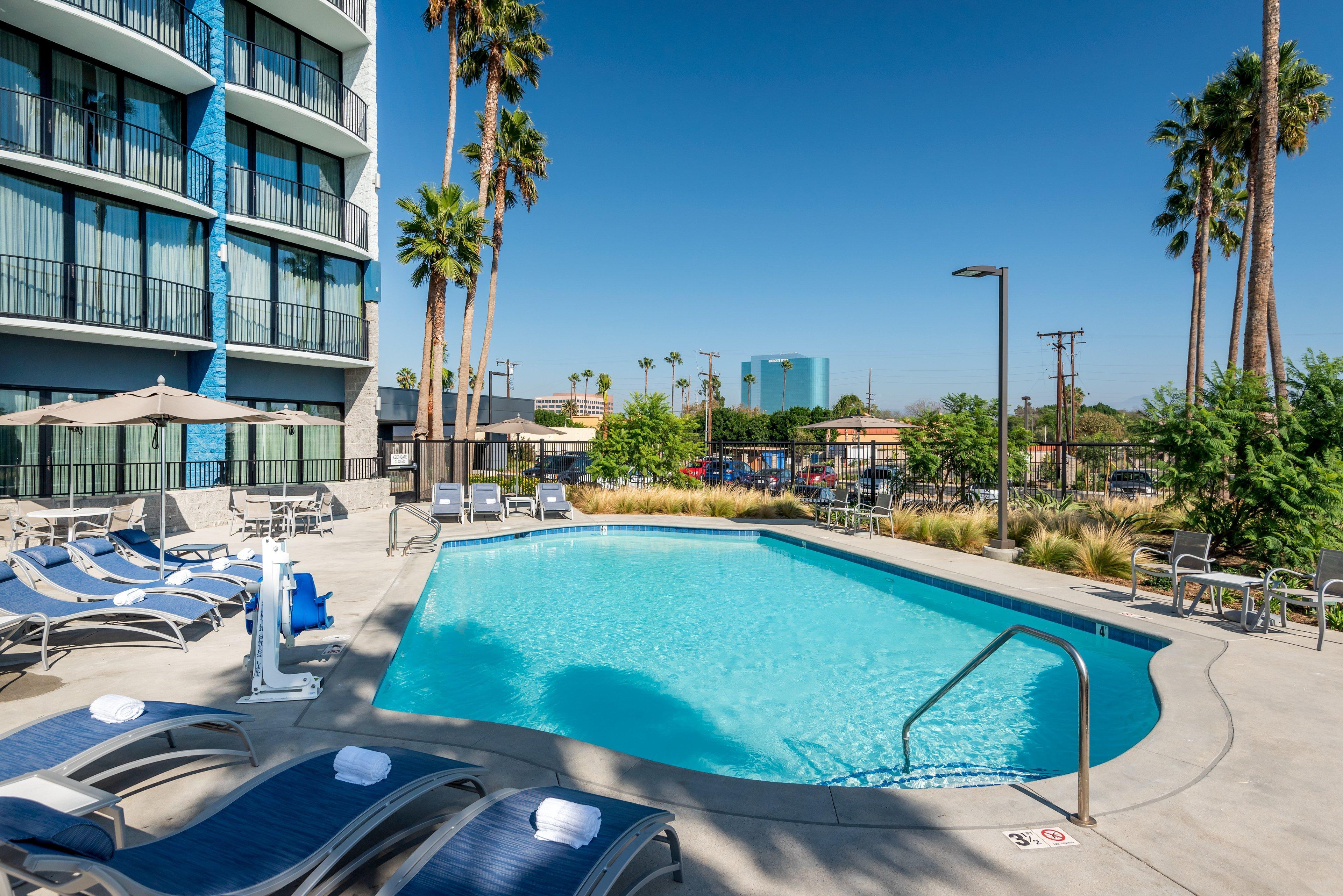 Holiday Inn Express & Suites Santa Ana - Orange County By Ihg المظهر الخارجي الصورة