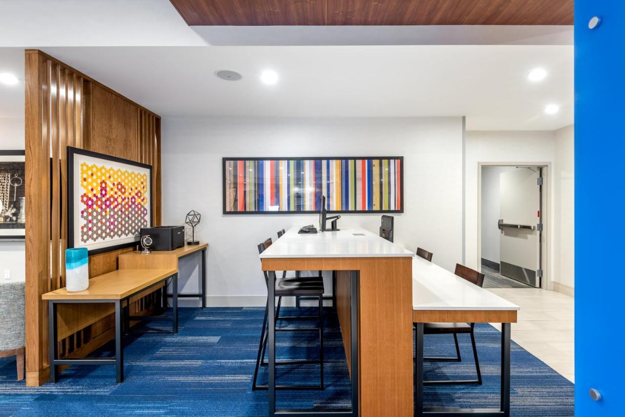 Holiday Inn Express & Suites Santa Ana - Orange County By Ihg المظهر الخارجي الصورة